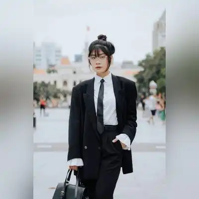 薛哲若